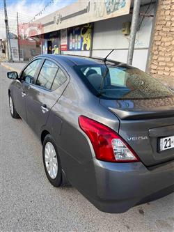 Nissan Versa